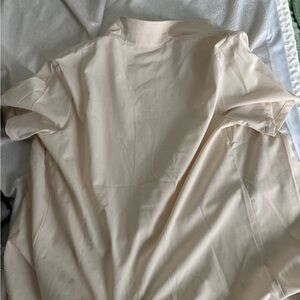 Selling vacation dress shirts